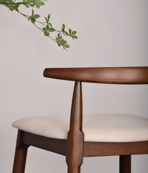 Exploring Export Furniture Materials: Best-Loved Solid Woods by Global Buyers